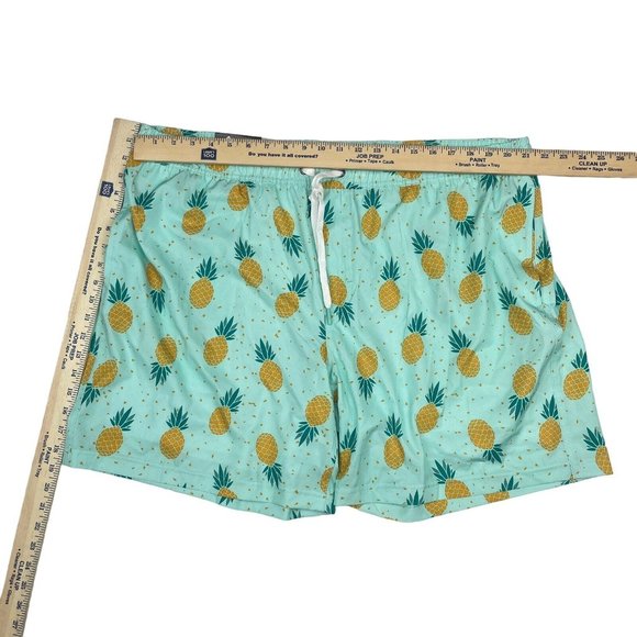 Member's Mark Swimming Trunks Quick Dry UPF 50 4-Way Stretch w/ Liner Pineapple - Picture 3 of 10